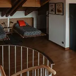 La Casa Del Muro *