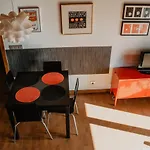 Apartment La Casa Del Muro *