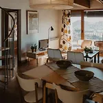 La Casa Del Muro